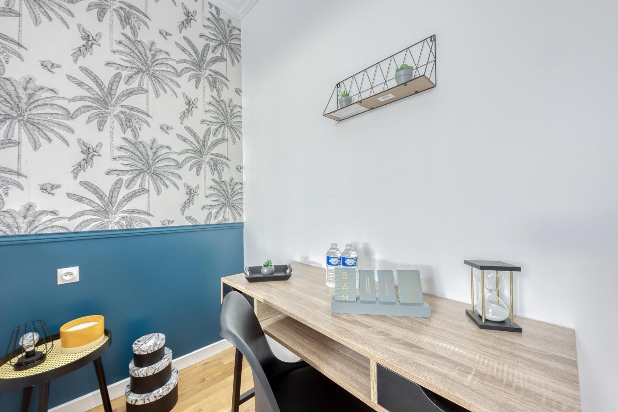 Maison 8 Personnes - Parking - Metro 7 Et Rer B A 6 Minutes La Courneuve