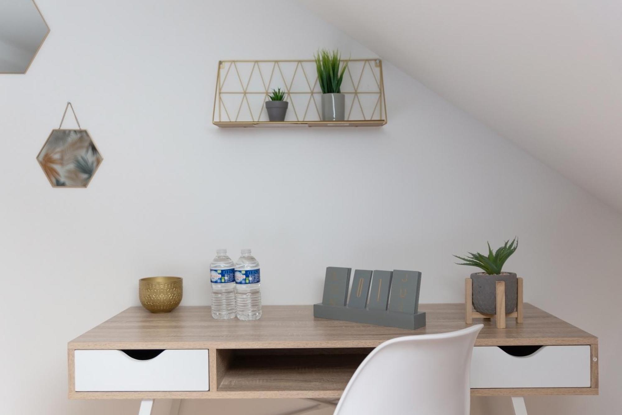 Maison 8 Personnes - Parking - Metro 7 Et Rer B A 6 Minutes * La Courneuve