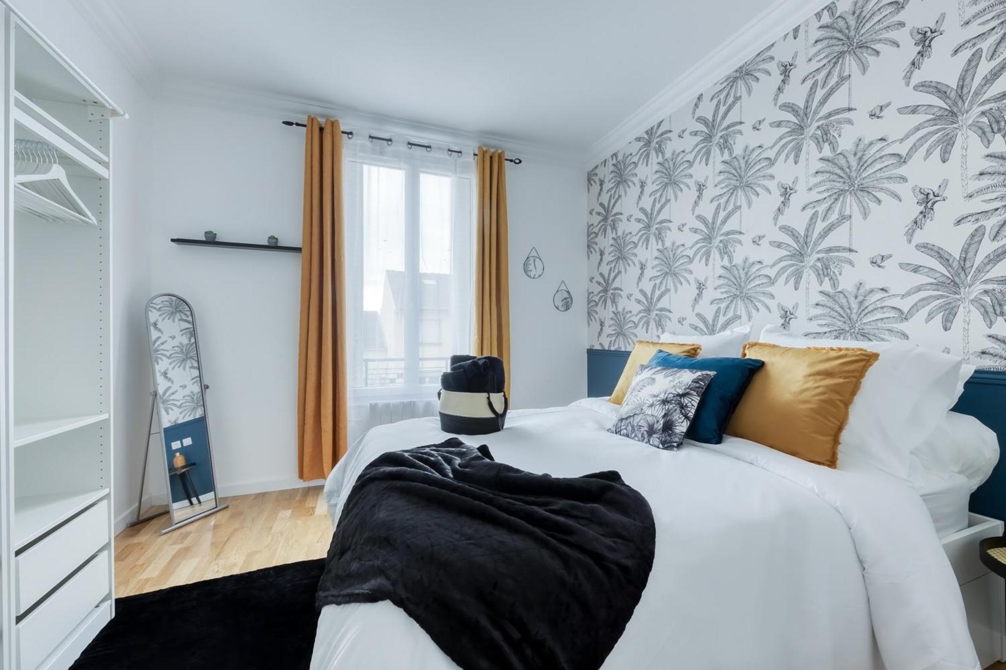 Maison 8 Personnes - Parking - Metro 7 Et Rer B A 6 Minutes La Courneuve